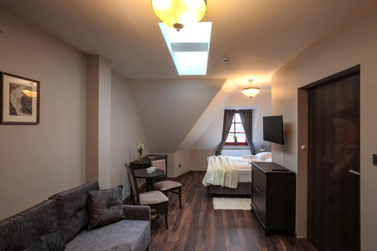 Zeppelin Apartments Simple Acomodation Jelenia Gora Exterior photo