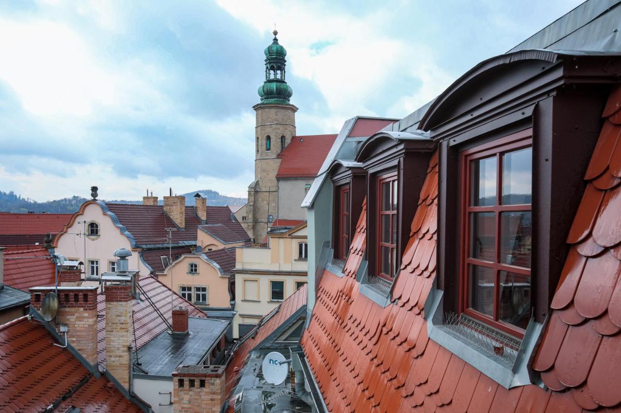 Zeppelin Apartments Simple Acomodation Jelenia Gora Exterior photo