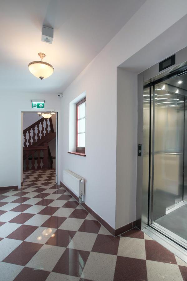 Zeppelin Apartments Simple Acomodation Jelenia Gora Exterior photo